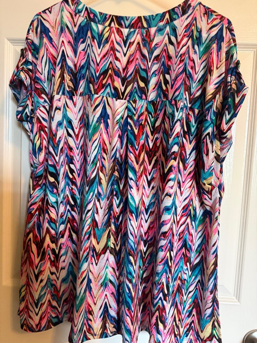 Bright Multicolor Chevron V-Neck Tunic Top - Picture 4 of 7
